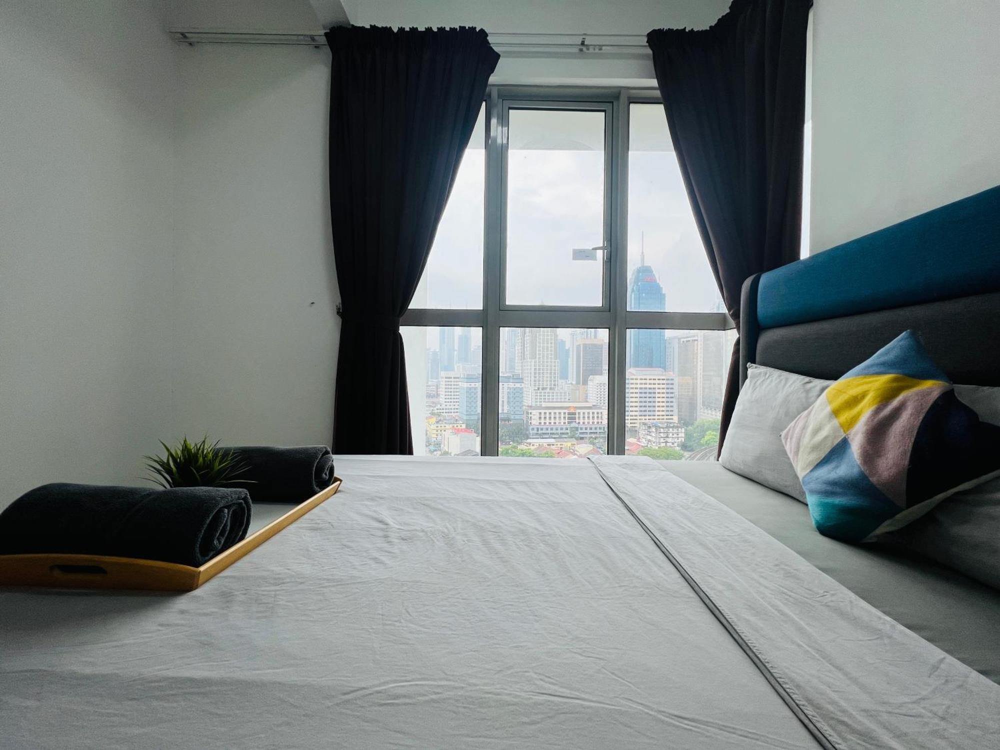 Regalia Residence And Suites By Awesomestay Kuala Lumpur Exterior photo