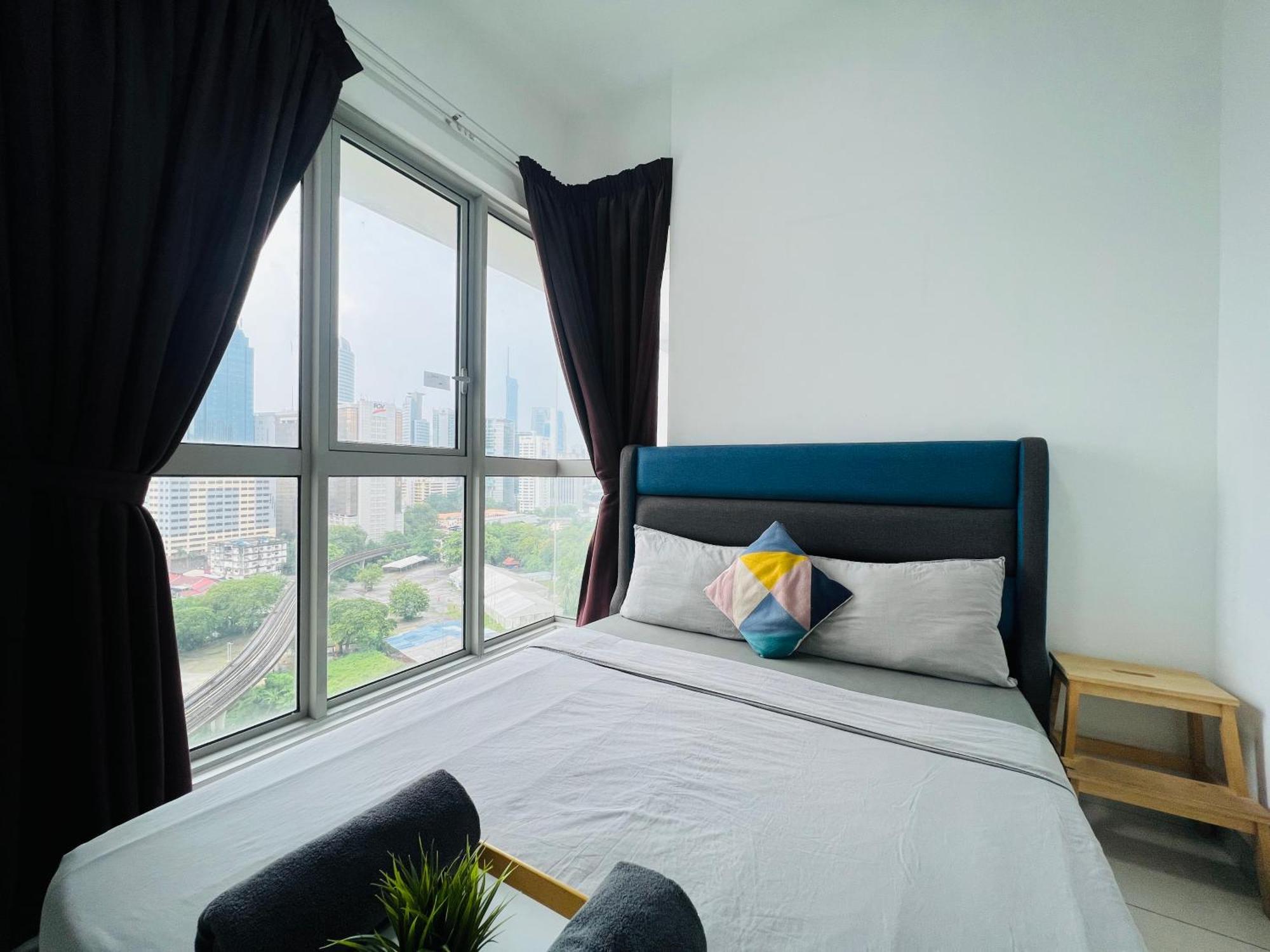 Regalia Residence And Suites By Awesomestay Kuala Lumpur Exterior photo
