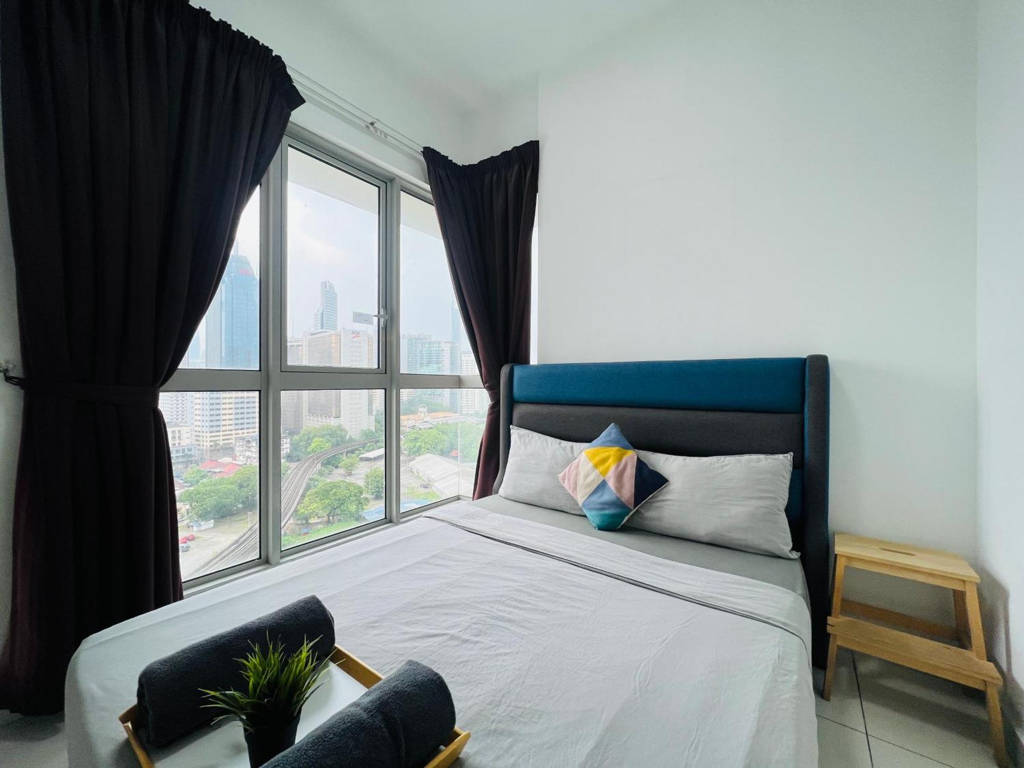 Regalia Residence And Suites By Awesomestay Kuala Lumpur Exterior photo