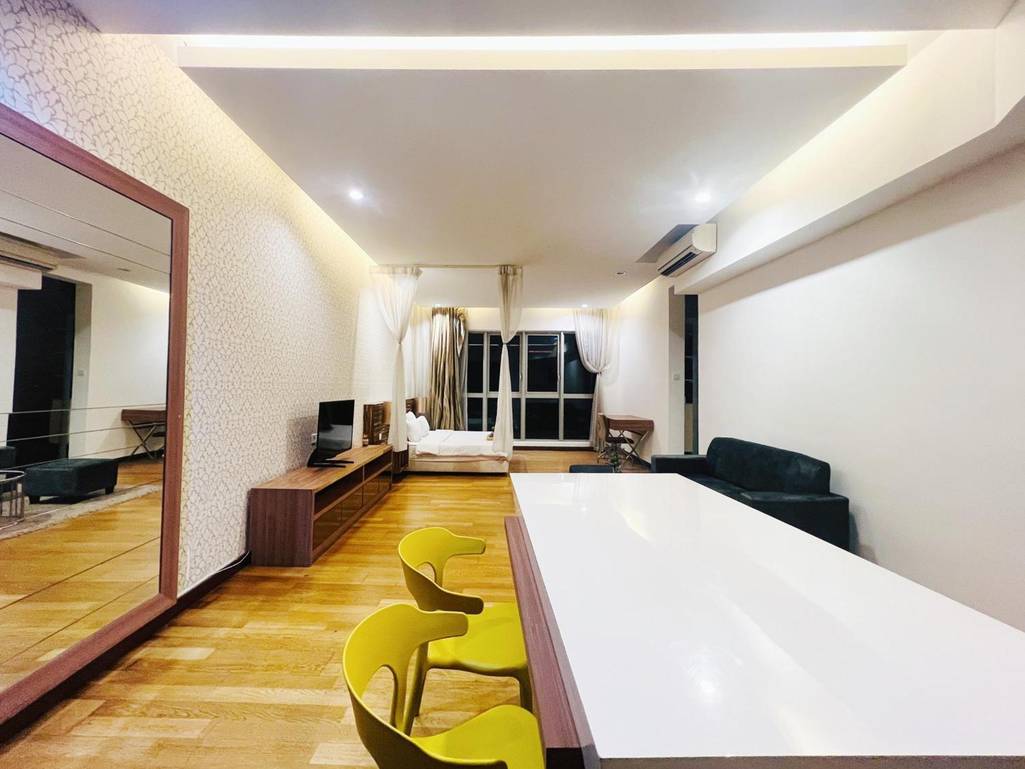 Regalia Residence And Suites By Awesomestay Kuala Lumpur Exterior photo