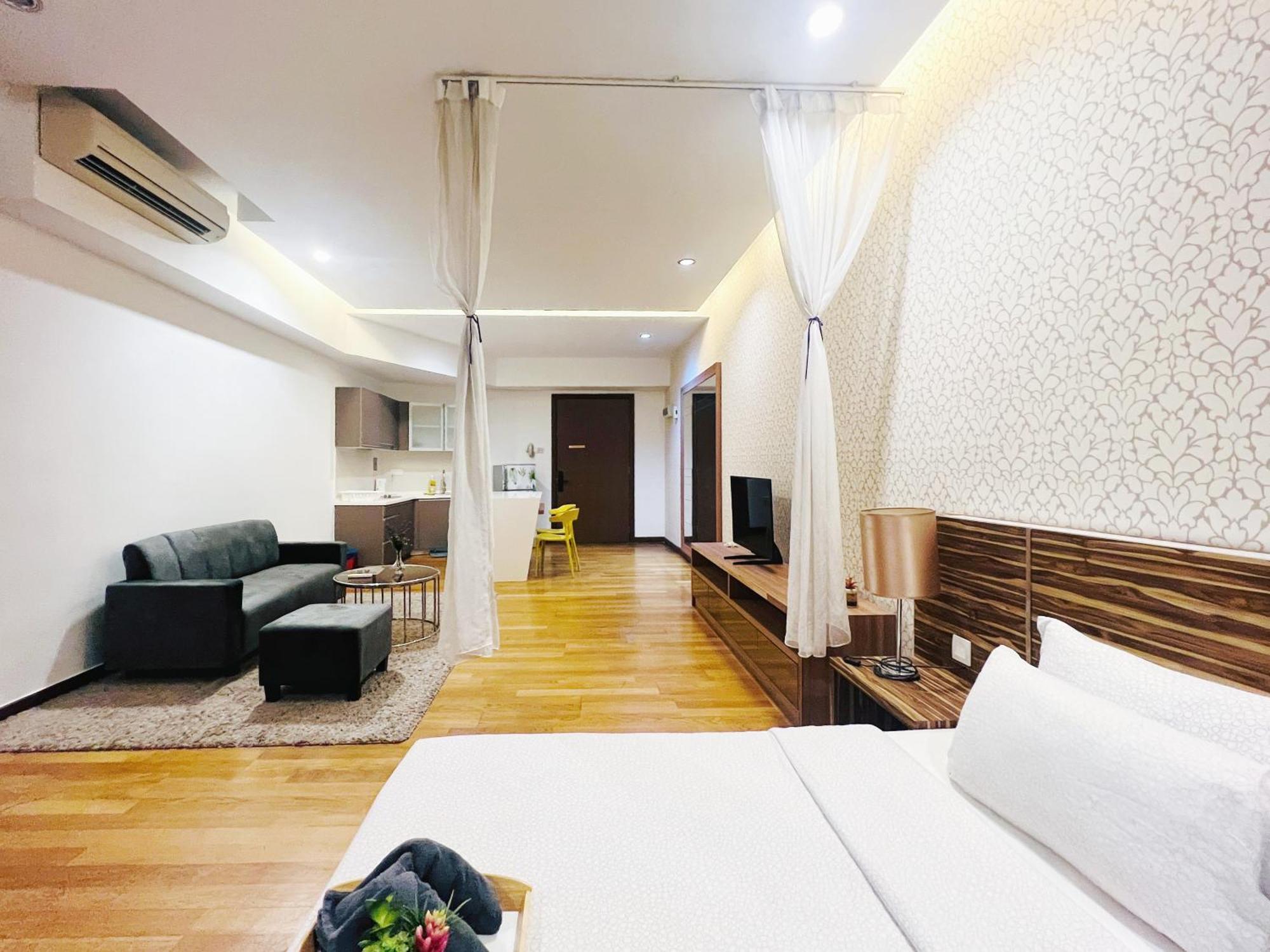 Regalia Residence And Suites By Awesomestay Kuala Lumpur Exterior photo