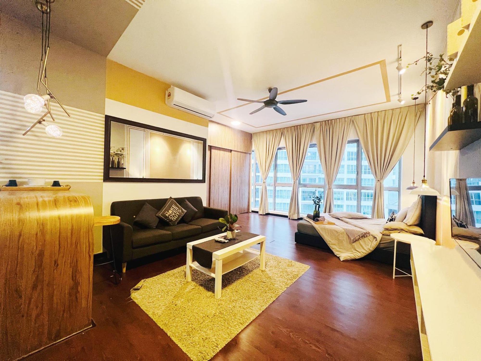 Regalia Residence And Suites By Awesomestay Kuala Lumpur Exterior photo