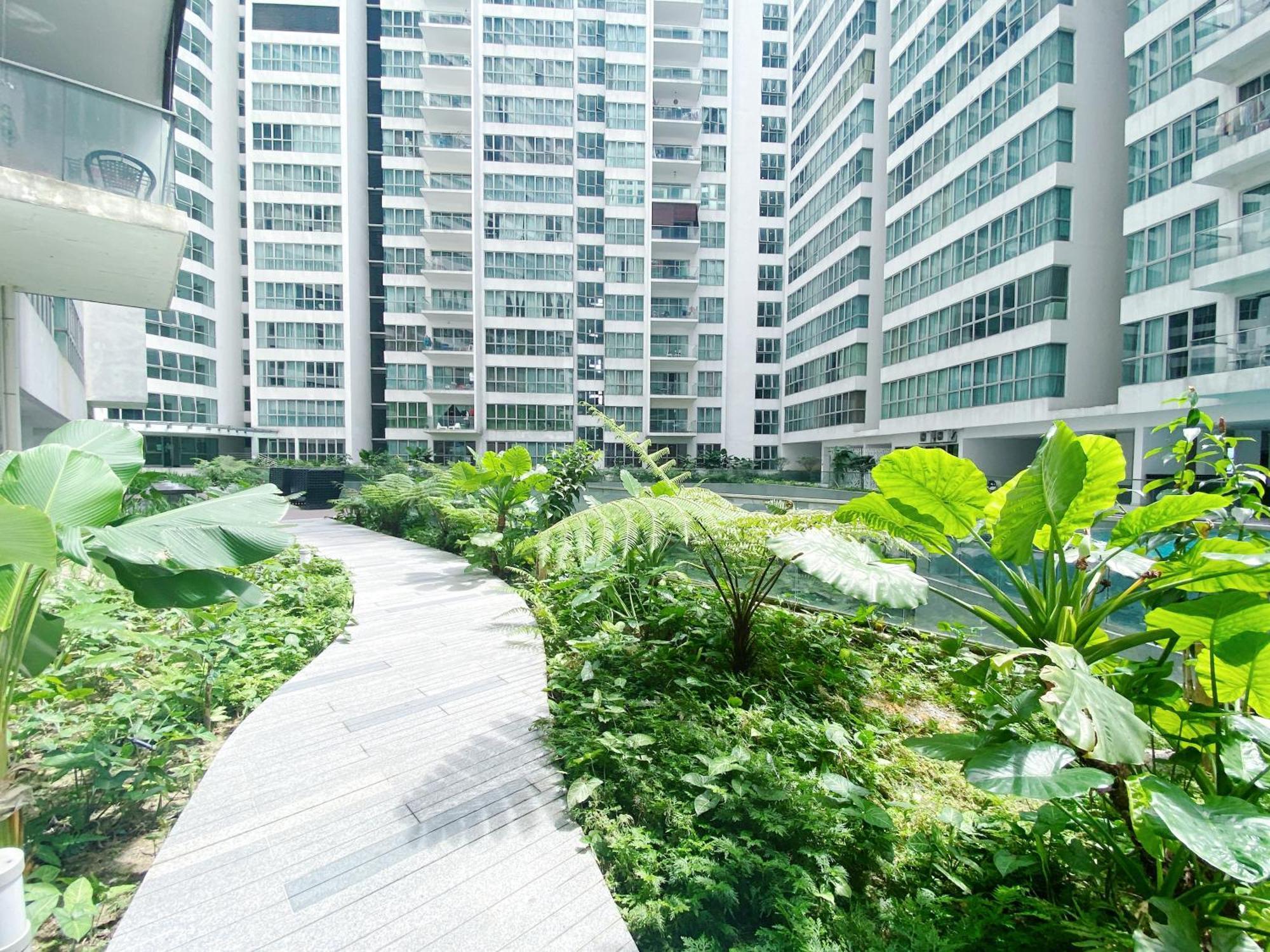Regalia Residence And Suites By Awesomestay Kuala Lumpur Exterior photo